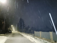 FOTO: Sneh už zasypáva slovenské cesty. Situácia sa v noci skomplikuje