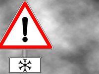 Na Slovensku dnes hrozí aj snehová fujavica. Na západe sa začína počasie zhoršovať