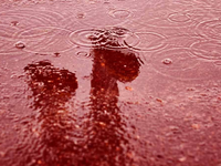 Prichádzajú zrážky a s nimi KRVAVÝ dážď